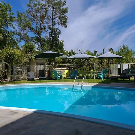 Big4 Wangaratta North Cedars Holiday Park Exterior photo