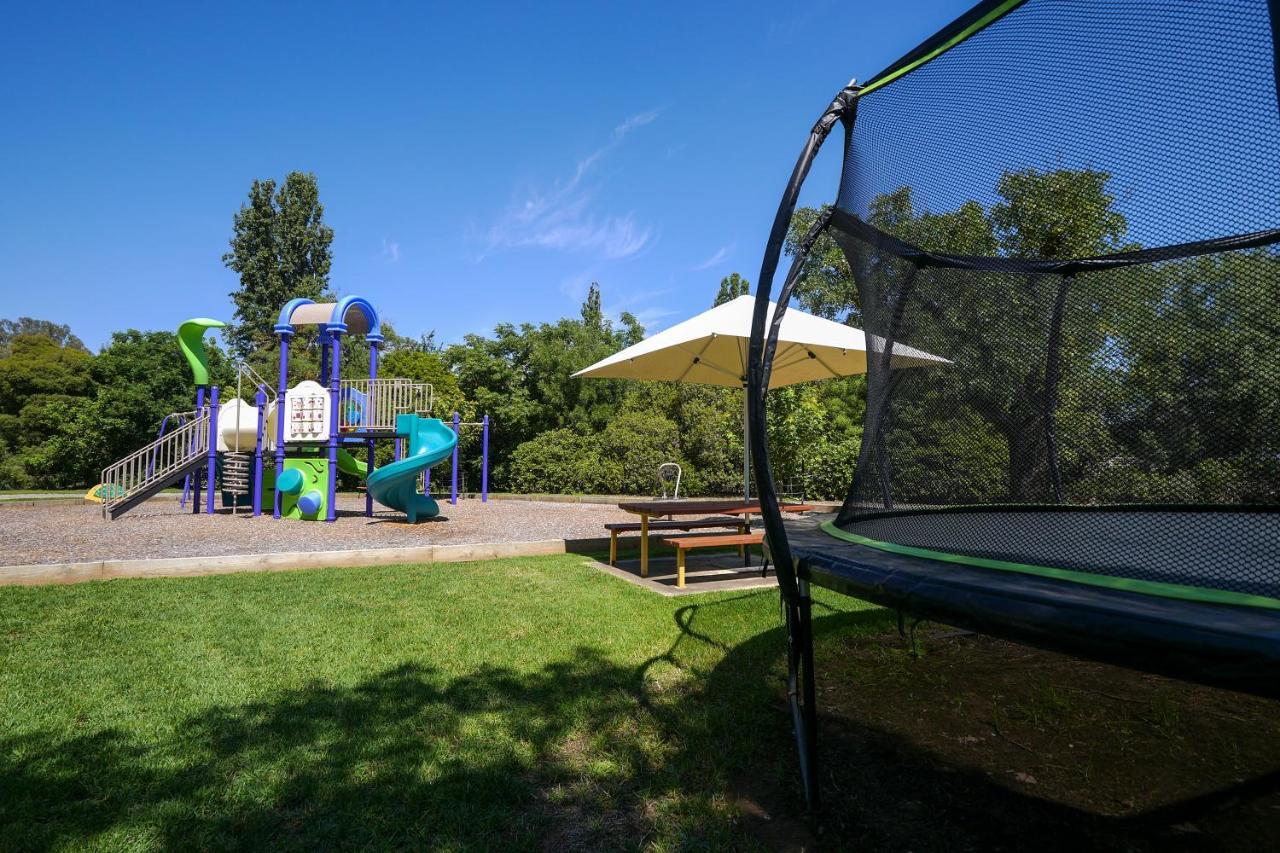 Big4 Wangaratta North Cedars Holiday Park Exterior photo